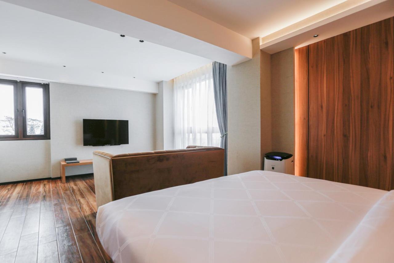 Hotel Casiana & Events Center Tagaytay Managed By Hii Tagaytay City Buitenkant foto