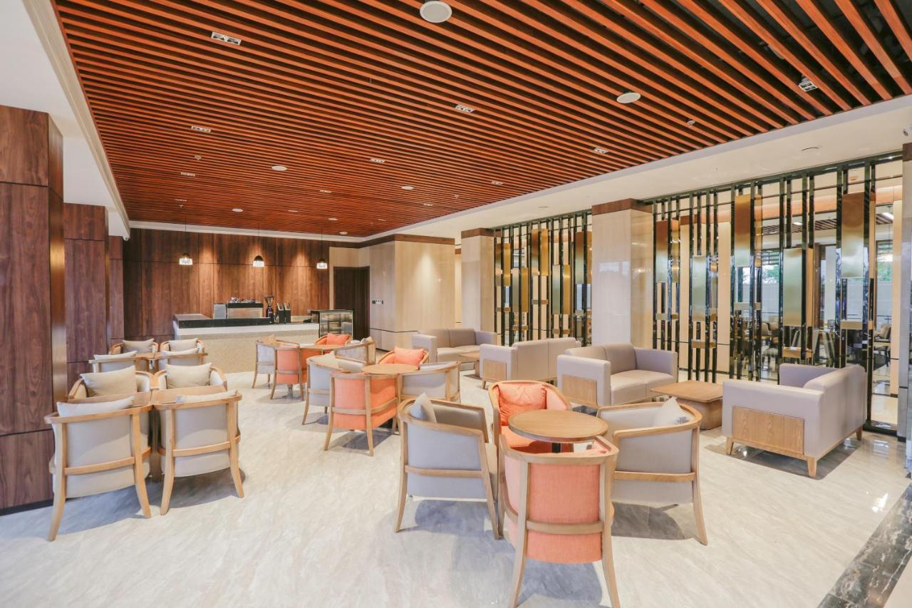 Hotel Casiana & Events Center Tagaytay Managed By Hii Tagaytay City Buitenkant foto
