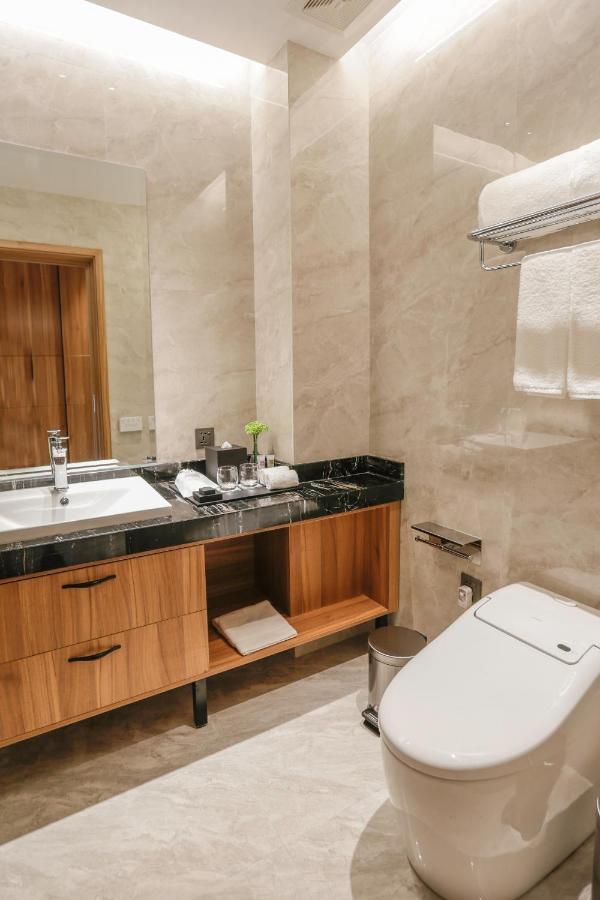 Hotel Casiana & Events Center Tagaytay Managed By Hii Tagaytay City Buitenkant foto