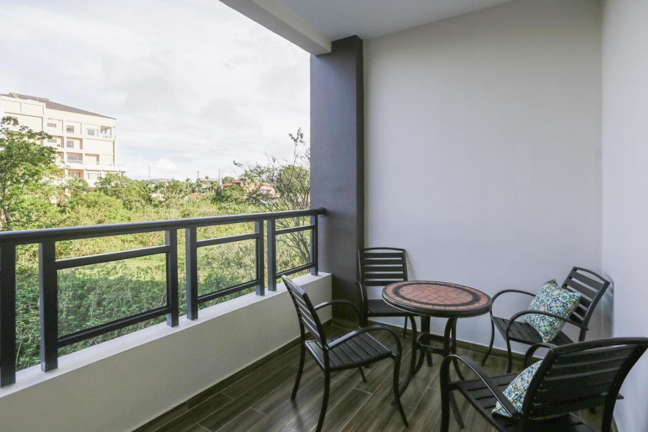 Hotel Casiana & Events Center Tagaytay Managed By Hii Tagaytay City Buitenkant foto