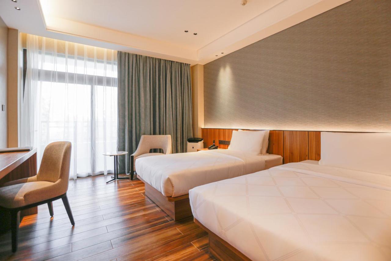 Hotel Casiana & Events Center Tagaytay Managed By Hii Tagaytay City Buitenkant foto