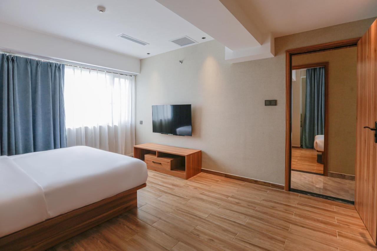 Hotel Casiana & Events Center Tagaytay Managed By Hii Tagaytay City Buitenkant foto
