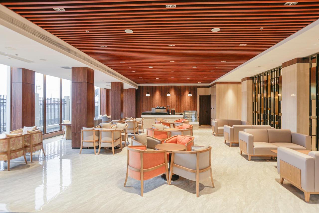 Hotel Casiana & Events Center Tagaytay Managed By Hii Tagaytay City Buitenkant foto